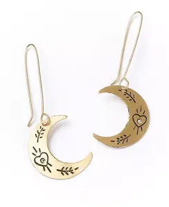 Золотые серьги-подвески Ruchi в форме полумесяца Matr Boomie, brass