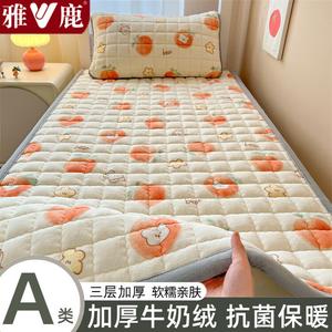 Yalu Наматрасник из молочного флиса 180х200 см, 3 предмета (наматрасник и 2 наволочки), цвет "心想事成", трехслойный утепленный