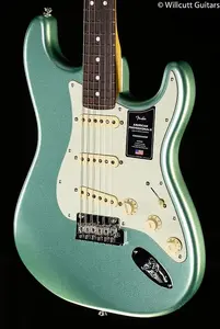 Fender American Professional II Stratocaster Mystic Surf Green с грифом из розового дерева (240)