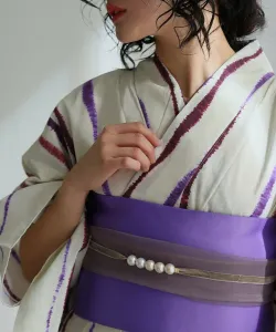 Пояс оби с жемчужной отделкой