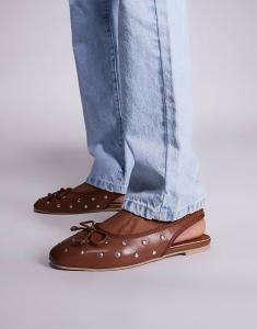 Балетки Public Desire Bia с открытой пяткой и плоскими заклепками коричневого цвета