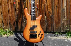 Электрический бас-гитар Spector Euro 4 LX Bolt-on Natural Sunburst с 4 струнами и футляром