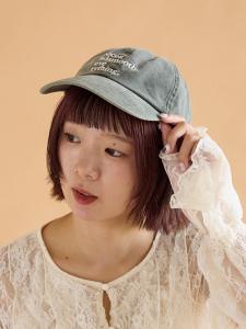 Выстиранная вышитая кепка