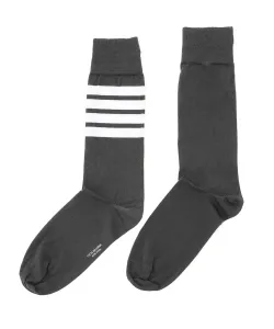 Носки средней высоты с 4 полосками из легкого хлопка.