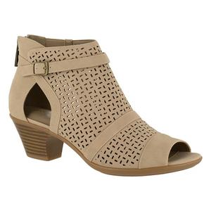 Ботильоны Carrigan с вырезом на носке от Easy Street, sand synthetic