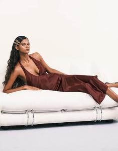 Платье макси из атласа с бретельками через шею и косой бретелькой ASOS DESIGN сливового цвета