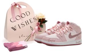 Баскетбольные кроссовки Air 1 Vintage женские высокие розовый Jordan, цвет Peach