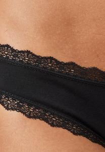 Стринги 3 PACK MIT SPITZE SNOCKS, черный