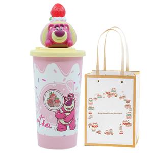 Пластиковые стаканы для воды Disney, Strawberry Swiss Roll Plush Cup (Touch Button On Top, Glow In The Dark)