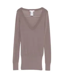 Пуловер бежевого цвета с V-образным вырезом и ребристой отделкой. Lemaire, коричневый