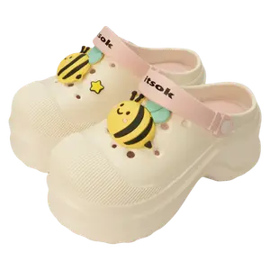 Itsok Клоги женские розовые с декором "Веселые цветы с пчелками", цвет Pink+Decoration (Bee Fun Flowers)