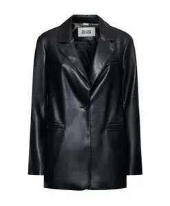 Блейзер с отделкой под кожу Silvian Heach, черный