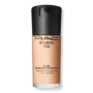 Тональный крем Studio Fix Fluid SPF15 с матирующим эффектом и контролем жирности кожи на 24 часа. MAC, NW13 (fair beige with neutral undertone for light skin)