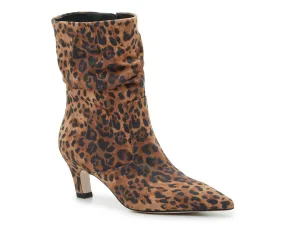 Ботильоны Vianne Bootie Jessica Simpson, цвет naturaltan_blackleopardprintfabric