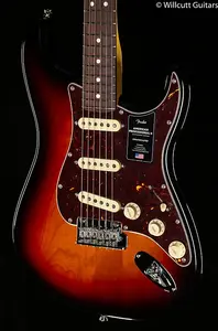 Fender American Professional II Stratocaster 3-цветный солнце-полосатый, гриф из палисандра (226)