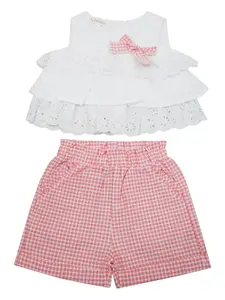 Комплект из топа и шортов в клетку гингем Lalalu, белый