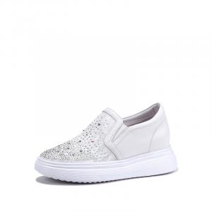 Низкие спортивные повседневные кроссовки женские белые SELAIYA