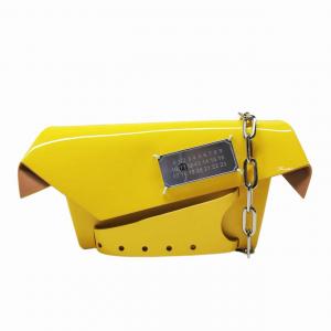 Maison Margiela Желтая женская сумка через плечо из лаковой кожи с цепным ремнем