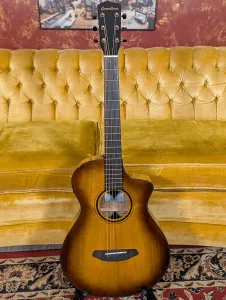 Breedlove Pursuit Exotic S Concertina CE Все из миртлового дерева - Тигровый глаз