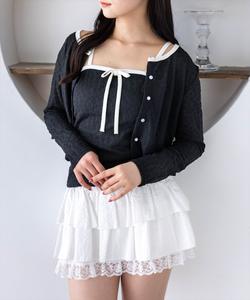 Комплект из кардигана и майки с лентой спереди, подобранных по цвету <<Новинка>>