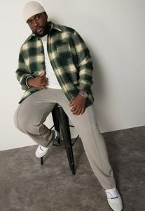 Рубашка KARO LANGARM KENTKRAGEN MODERN FIT STHUGE, темно-зеленый