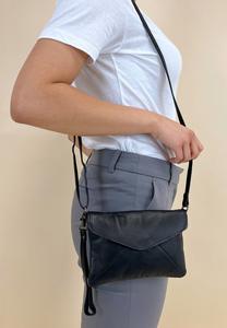 Сумка через плечо Gusti Leder, черный