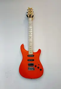 PRS Fiore Satin - 2025 - Настоящее время - Гибискус Сатин - Чехол для гитары PRS коричневый