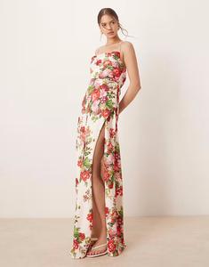 Платье макси Hope & Ivy с воротником-хомутиком, перекрестной спинкой и разрезом на бедре, с белыми и красными цветами