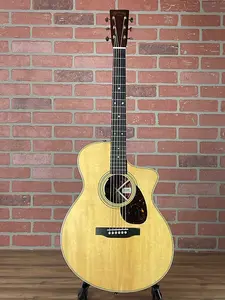 Акустико-электрогитара Martin SC-28E (с электроникой L.R. Baggs)