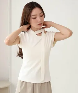 Компактный топ с завязками