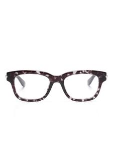 Alexander McQueen Eyewear очки в оправе черепаховой расцветки, черный