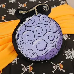 Декоративная подушка One Piece с ярким многоцветным принтом No brand, синий