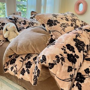 Antarctic Пододеяльник 200х230 см из молочного вельвета, утепленный