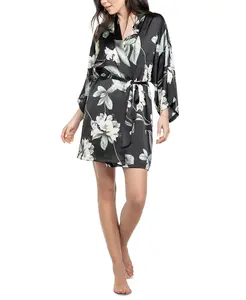 Женский атласный халат Cosmica с цветочным принтом Midnight Bakery, черный