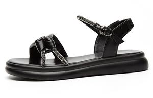 Слайд женский Daphne