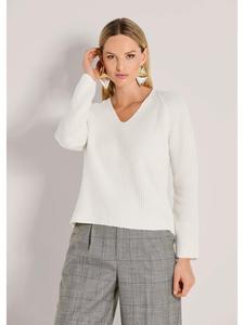 MADELEINE Повседневный шерстяной свитер с V-образным вырезом, кремового цвета