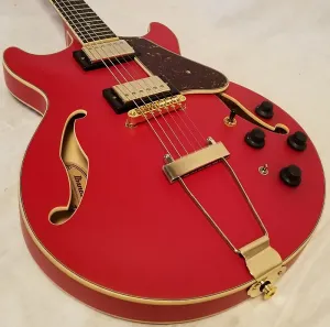 Электрогитара Ibanez AMH90CRF AM Artcore Expressionist 6-струнная полая, цвет Cherry Red Flat