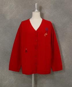 Вязаный кардиган из 100% шерсти с вышивкой в виде пикселей.