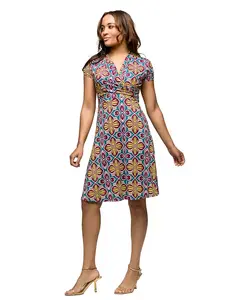 Женское платье с короткими рукавами до колена и V-образным вырезом на запах 24seven Comfort Apparel, мультиколор