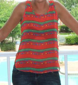 Топ без рукавов с принтом красного цвета EVERLY