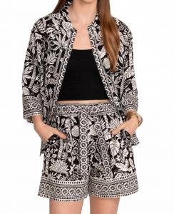 Лючианна шорты с поясом в черно-белом цвете Johnny Was