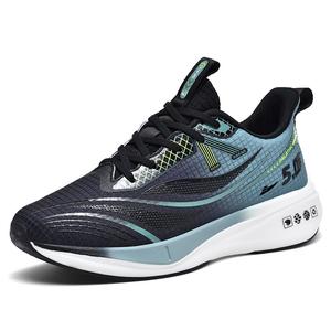 Kuding Амортизирующие нескользящие износостойкие дышащие низкие беговые кроссовки мужские черно-зеленые, цвет Black Green