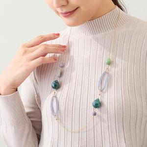 Колье с точечным мотивом