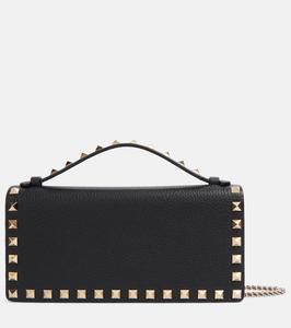 Кошелек на цепочке Rockstud из кожи Valentino Garavani, черный