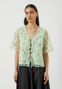 С блузкой lucca размера 2/4 Yas, Ambrosia