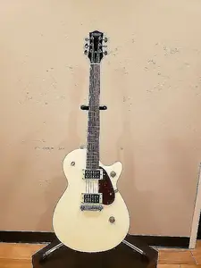 Gretsch G2210 Streamliner Junior Jet Club с цельным корпусом в антикварно-белом цвете и грифом из лавра *В НАЛИЧИИ*