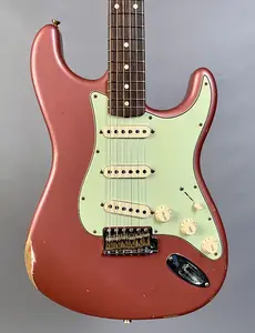 Fender Custom Shop 1960 Stratocaster Relic NAMM Ограниченное издание, состаренный металлик Burgundy Mist
