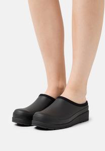 Шлепанцы Hunter, черный