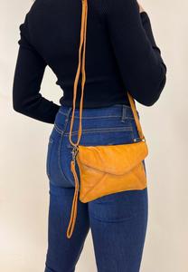 Сумка через плечо Gusti Leder