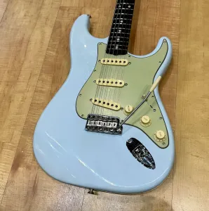 Электрогитара Fender Custom Shop Beatle Spec 1961 Relic Stratocaster, Sonic Blue, серийный номер: R132602